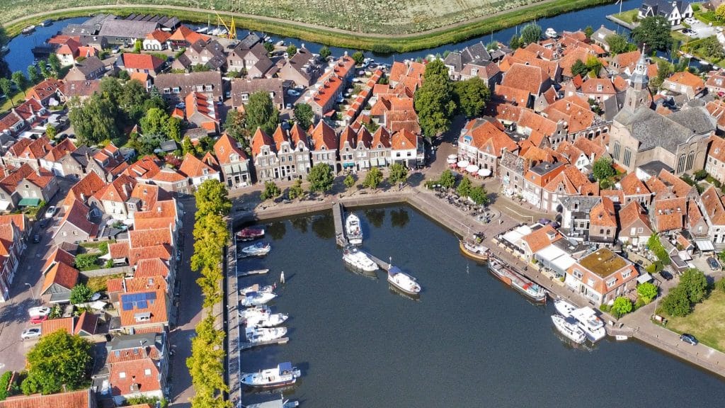 Houseboat Senang Blokzijl Zuiderzeestadje
